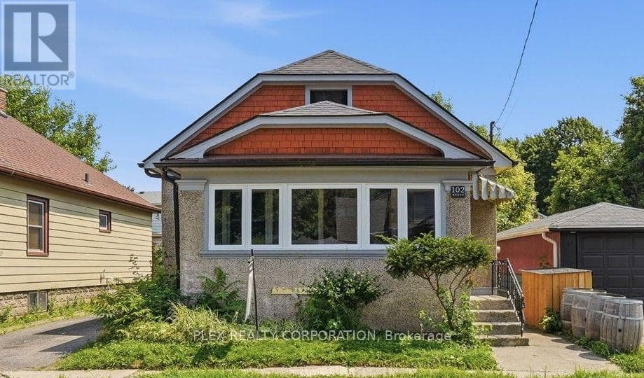 Single Family at 102 Beech Street, St. Catharines (Downtown), Ontario - Photo 1 - RE/MAX Garden City Realty