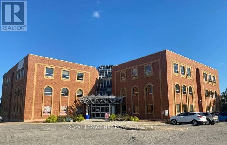 308- 180 Vine Street