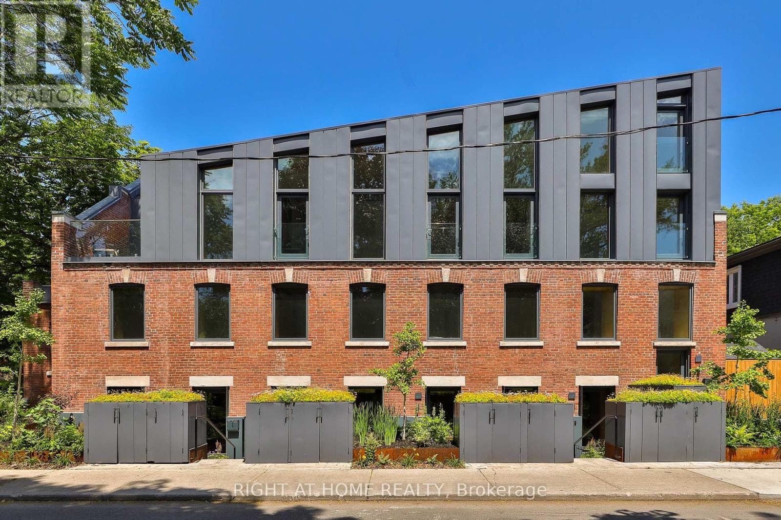225 Brunswick Avenue