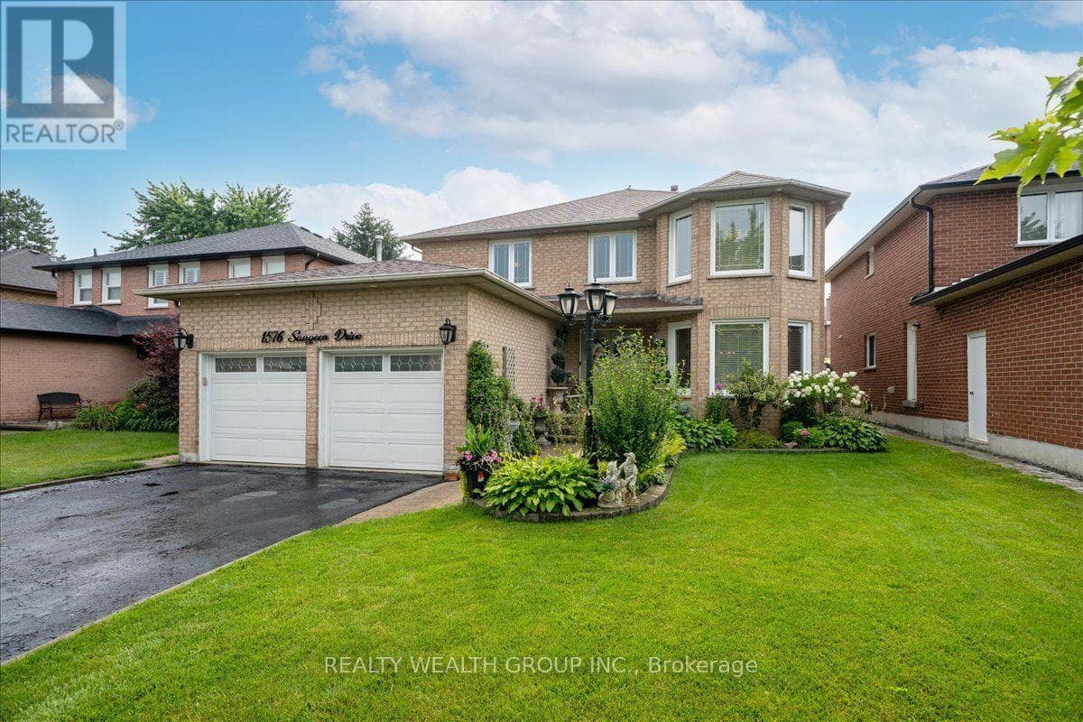 1576 Saugeen Drive