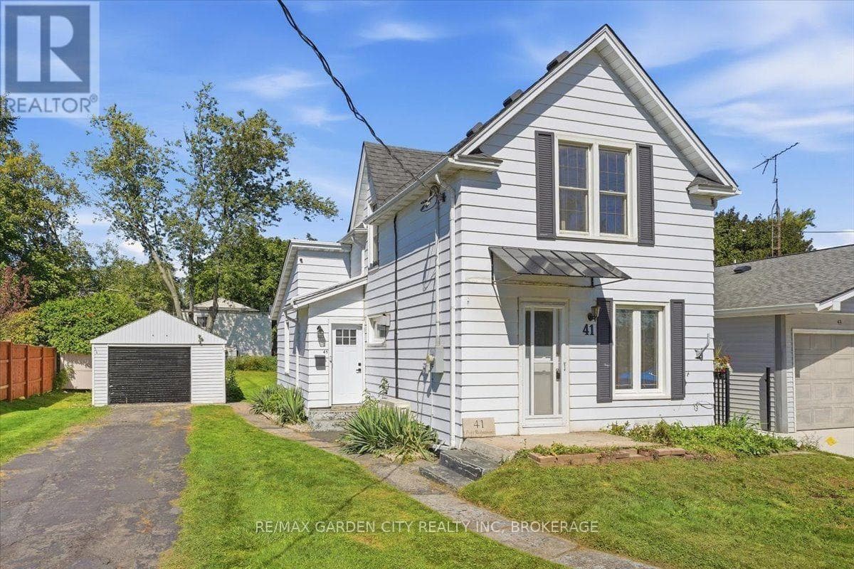 41 Port Robinson Road