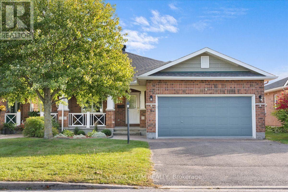 6 Amberlakes Drive