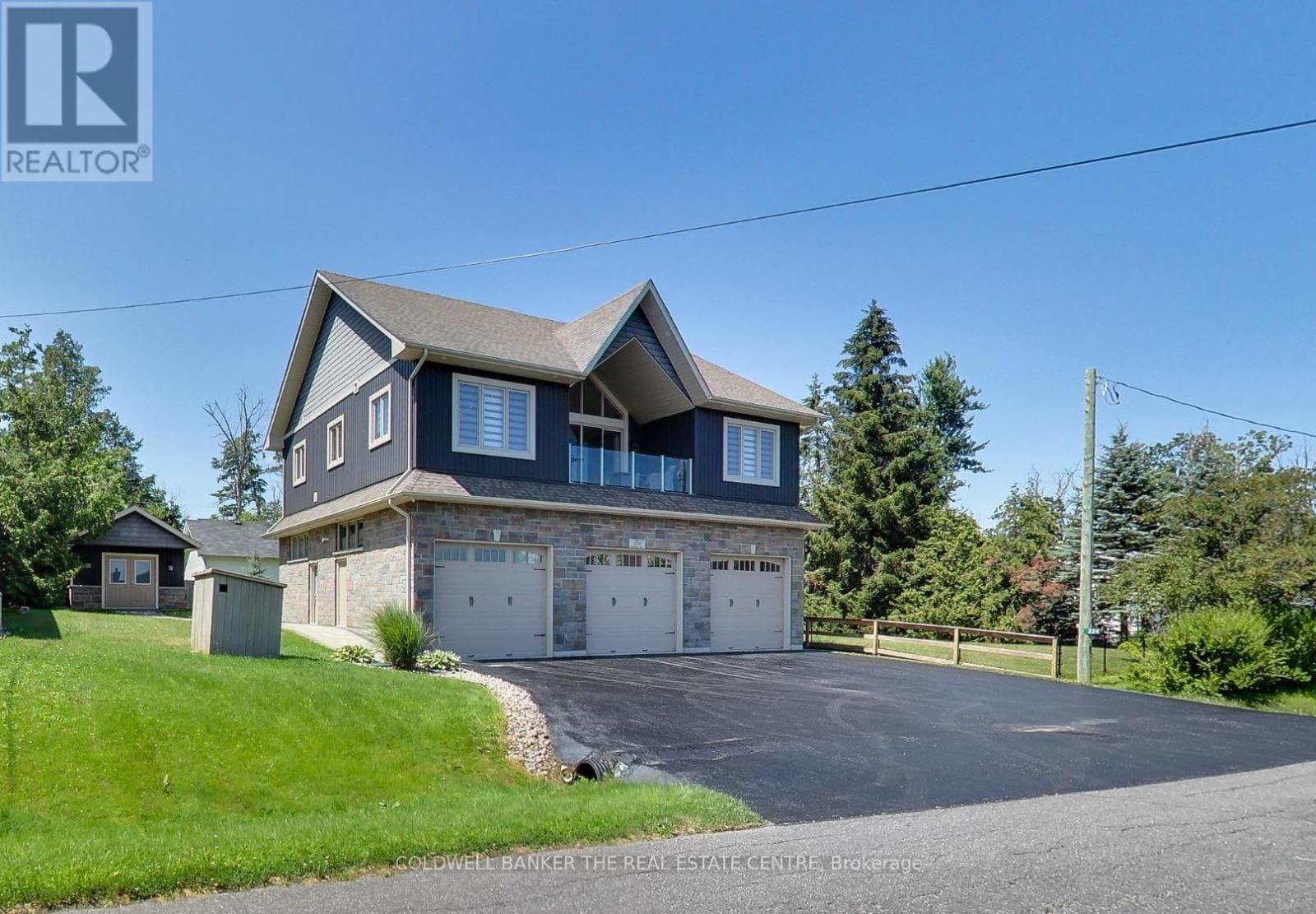 224 Lakeshore Road