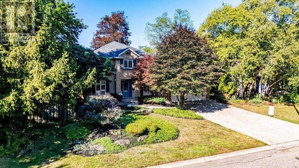 6 Cottonwood Court
