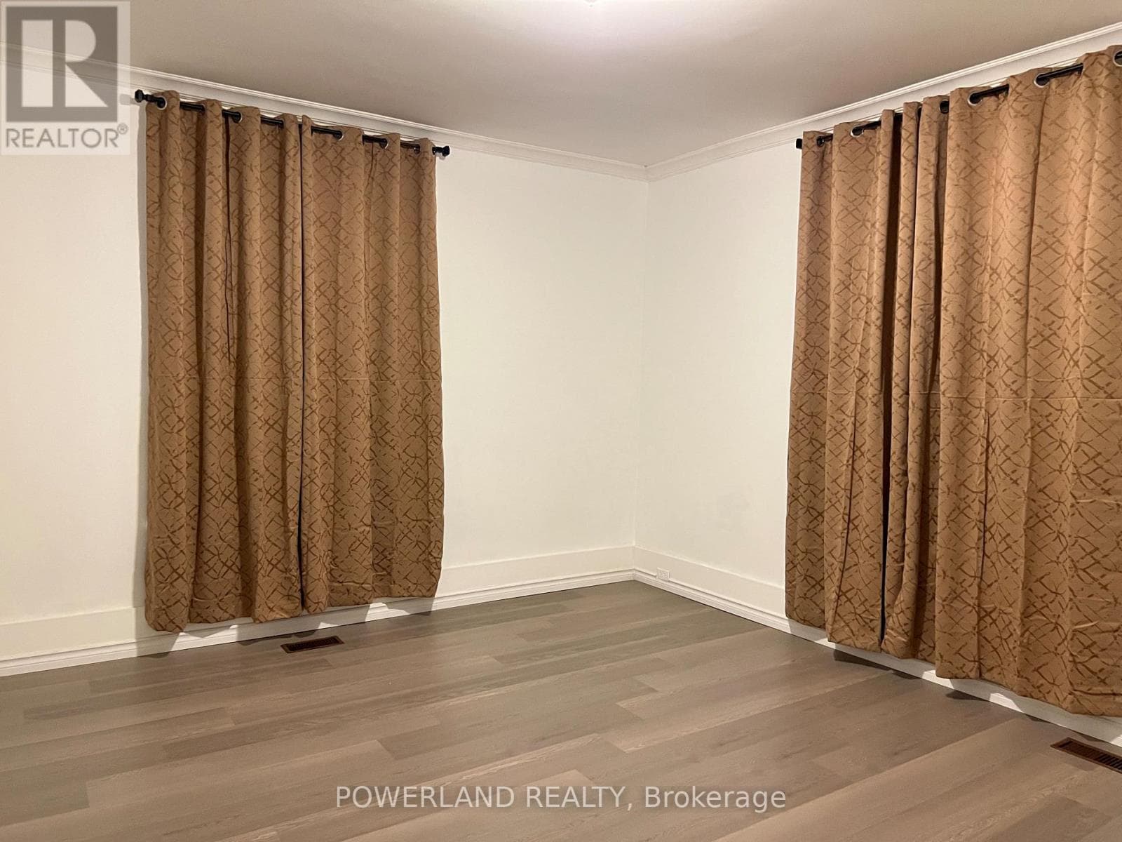 Multi-family at Apt #1- 202 Prospect Street, Newmarket (Central Newmarket), Ontario - Photo 1 - RE/MAX Garden City Realty