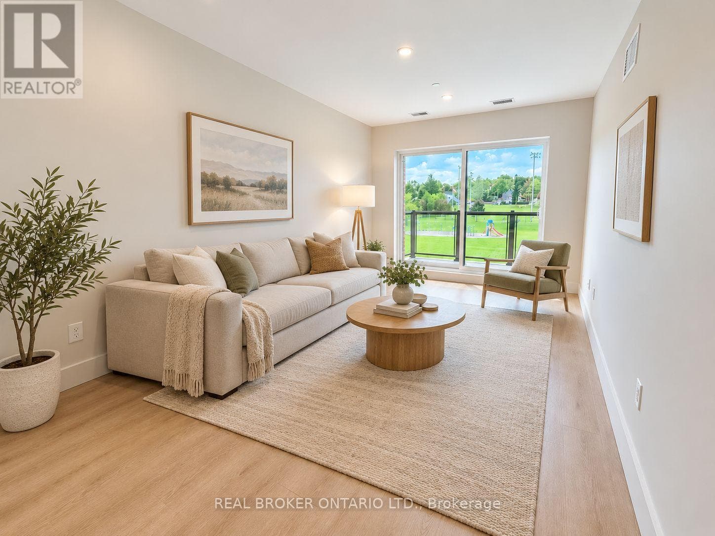 Single Family at 504- 8 Hutt Lane, Thorold (Thorold Downtown), Ontario - Photo 1 - RE/MAX Garden City Realty