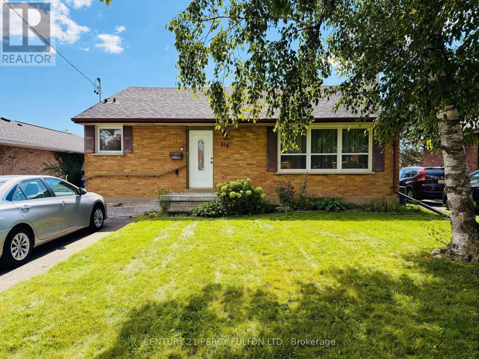 Single Family at 379 Welland Avenue, Oshawa (McLaughlin), Ontario - Photo 1 - RE/MAX Garden City Realty