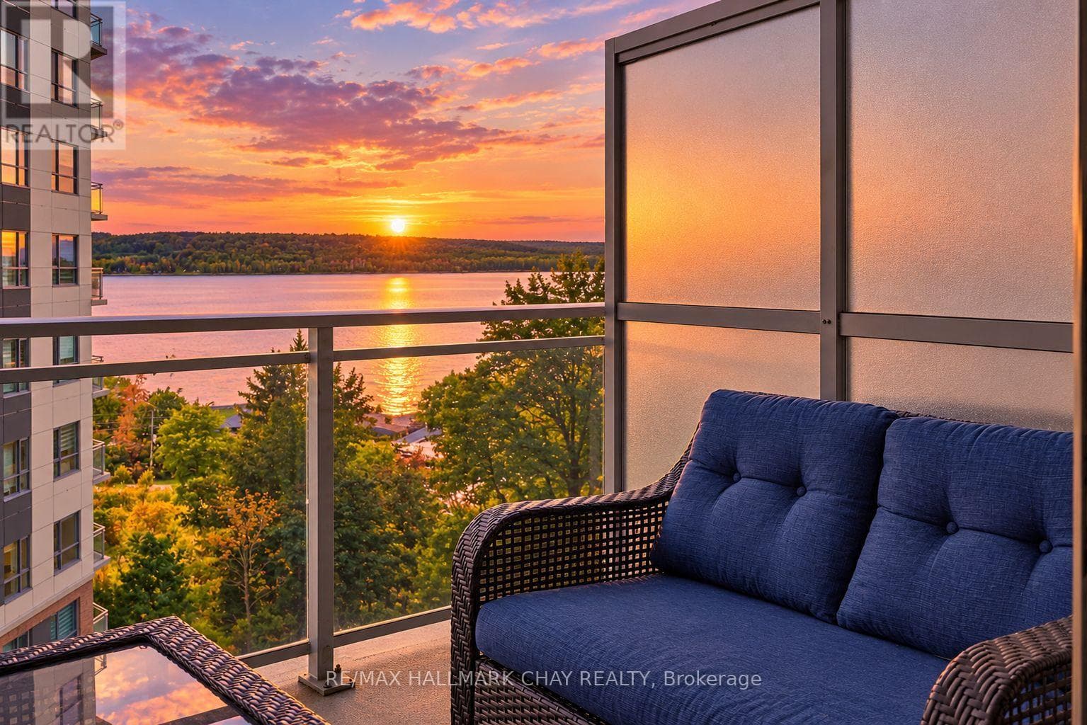 819- 58 Lakeside Terrace