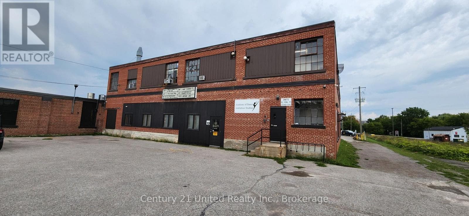 10- 280 Perry Street