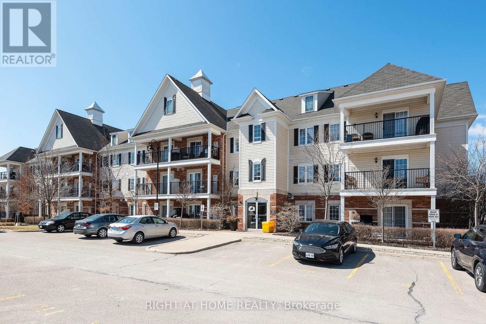 308- 75 Shipway Avenue