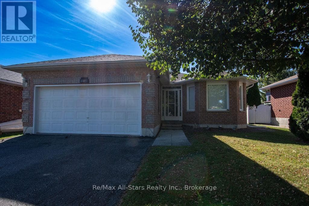 41 McGibbon Boulevard