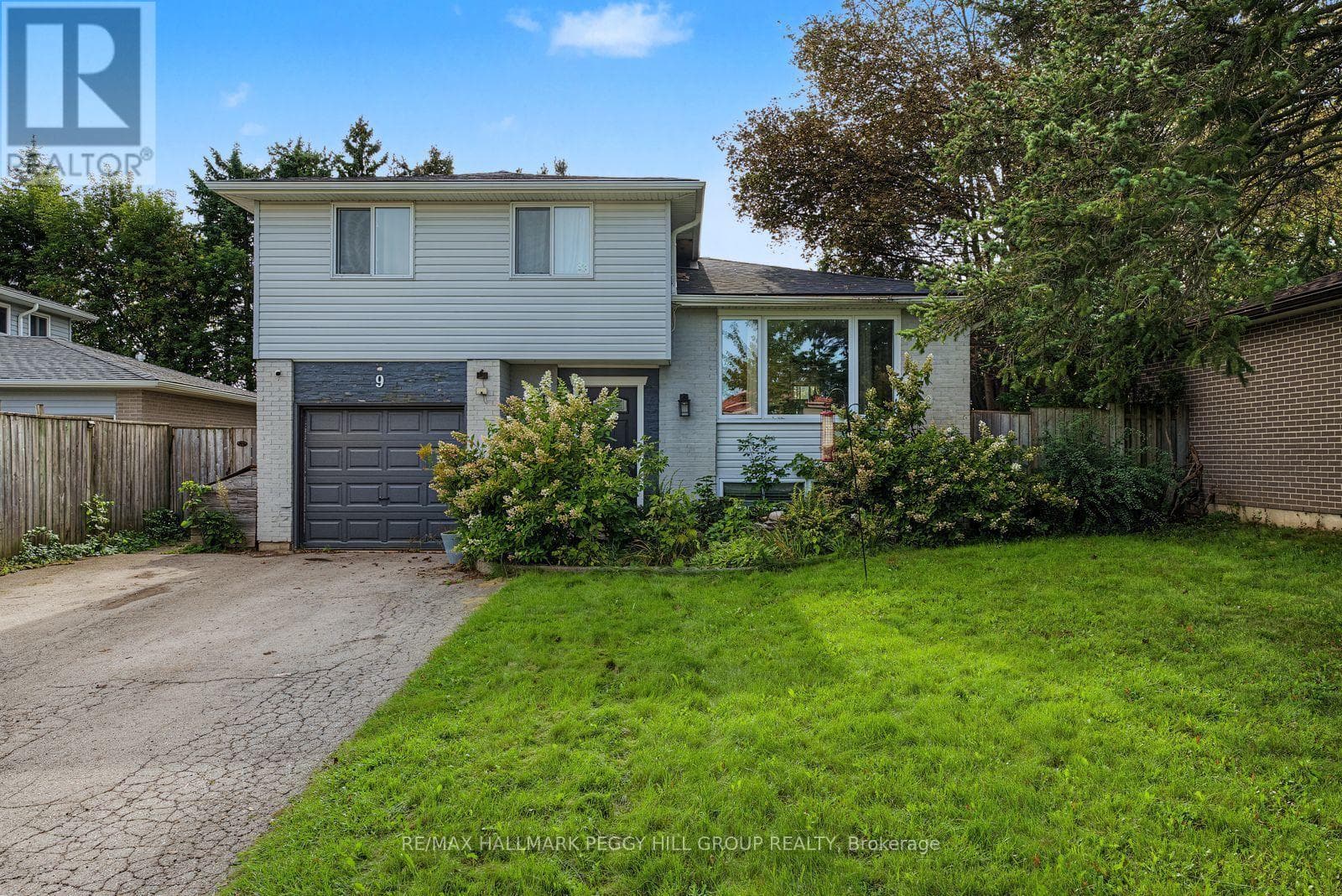 Upper- 9 Baker Crescent