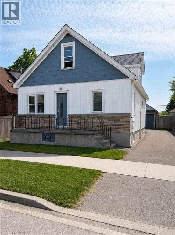 Single Family at 36 BRIGHTON Avenue, St. Catharines, Ontario - Photo 1 - RE/MAX Garden City Realty