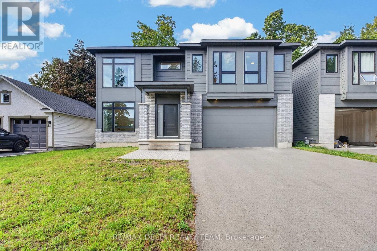 45 ST CLAIRE Avenue