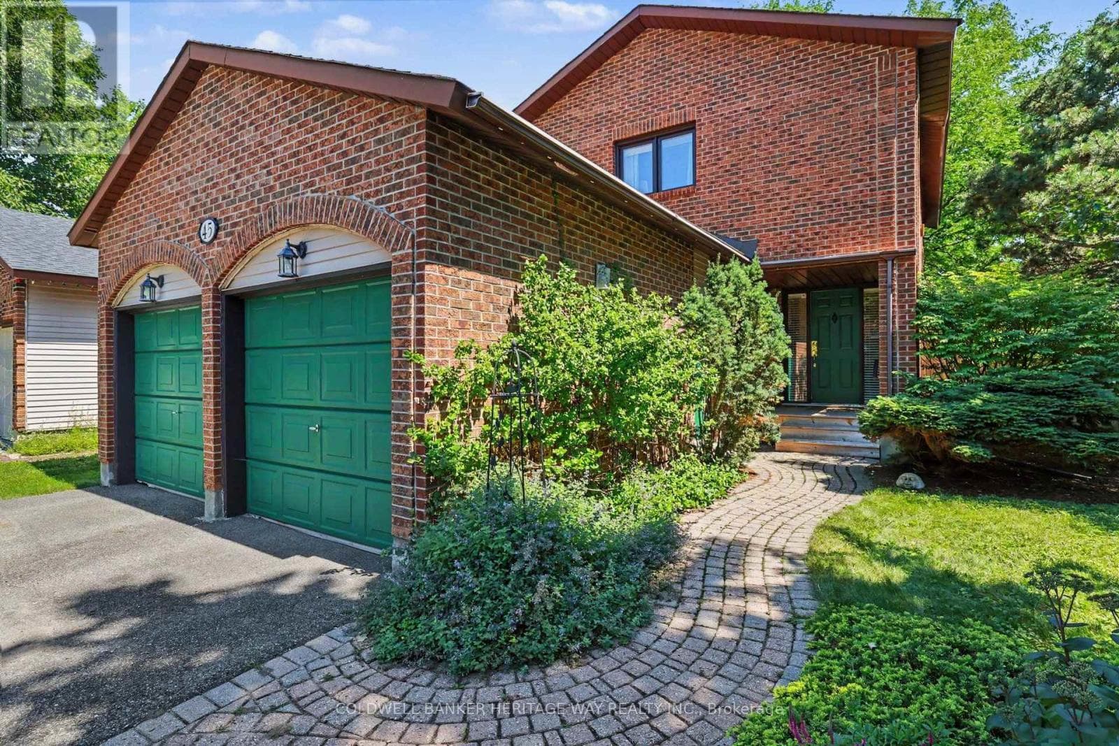 45 Shadetree Crescent