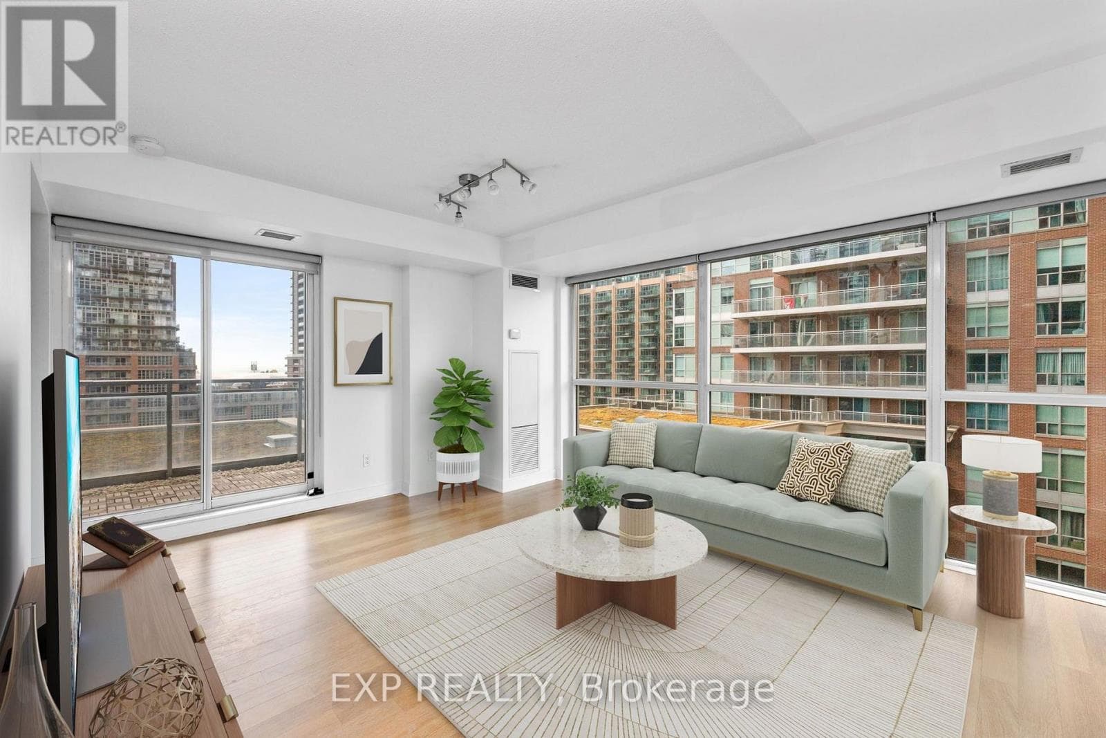 712- 80 Western Battery Road