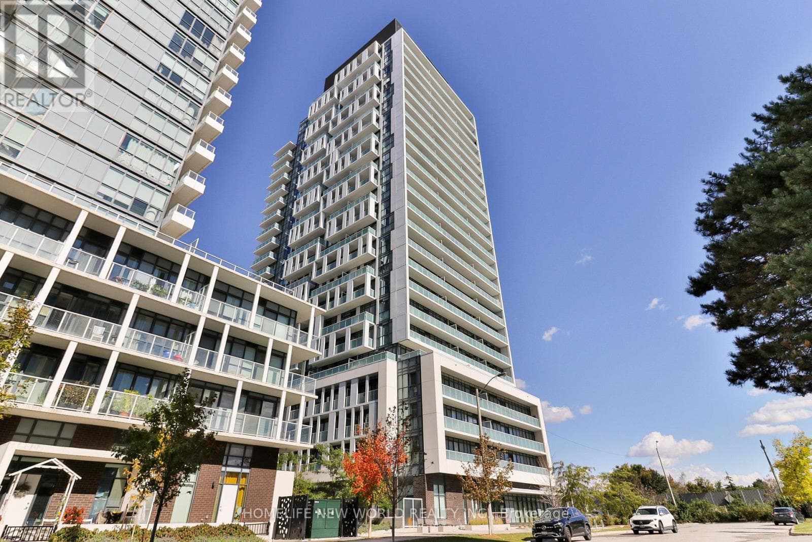 215- 188 Fairview Mall Drive