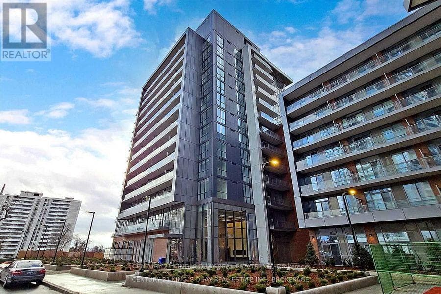 1004- 36 Forest Manor Road