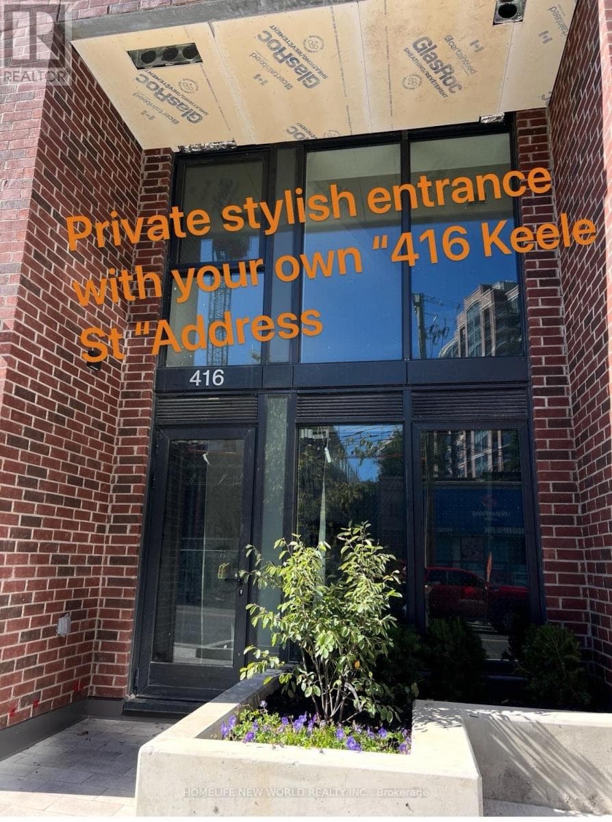 102- 1 Vine Avenue