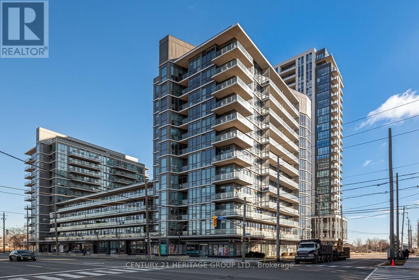 1017- 1185 The Queensway Avenue