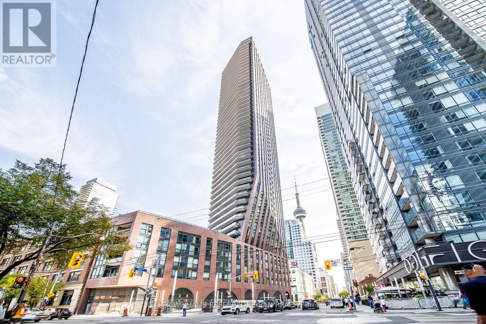 402- 99 John Street