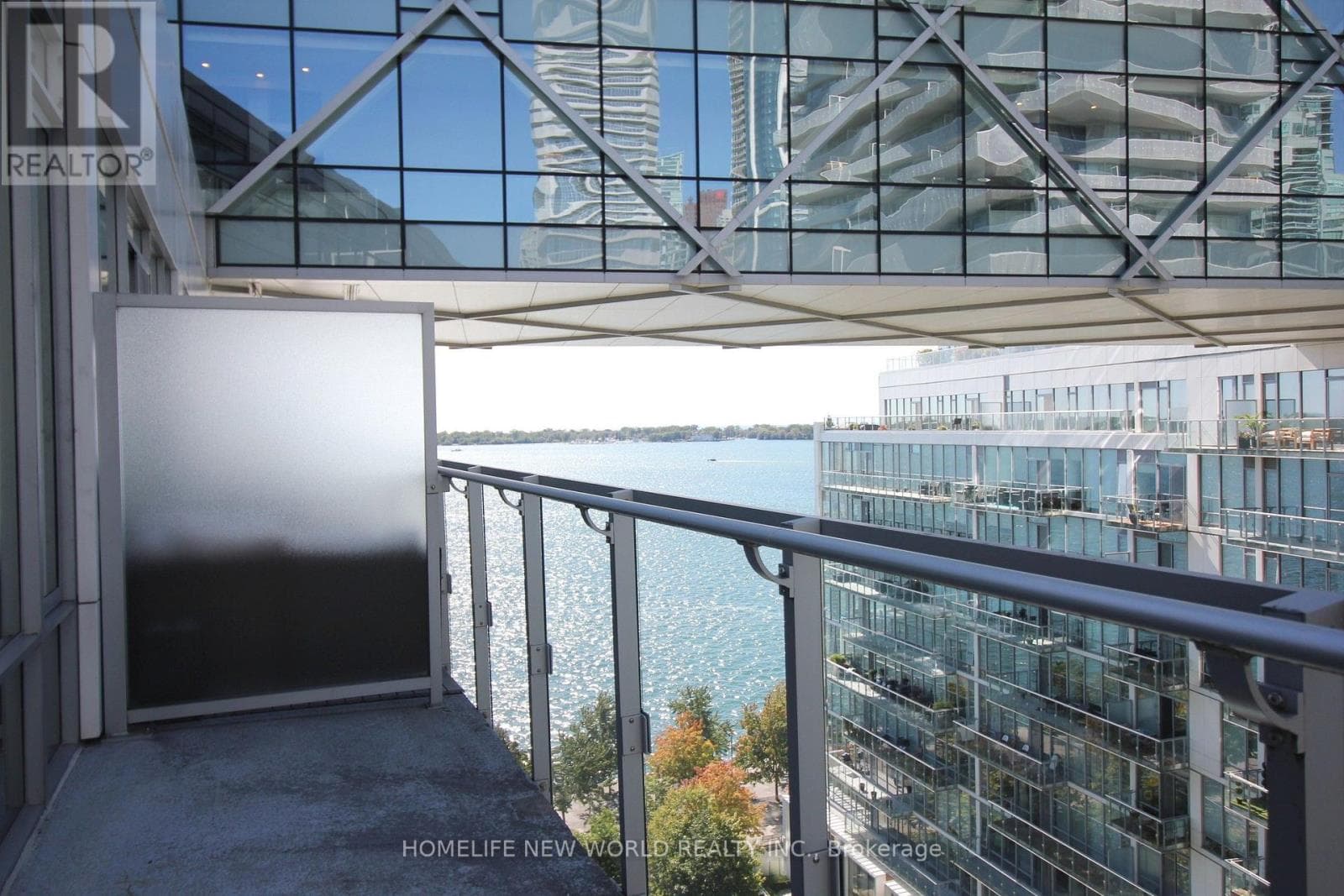 1123- 29 QUEENS QUAY