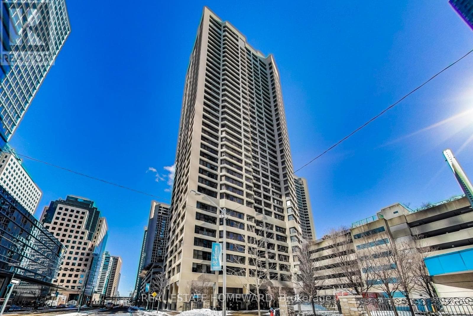 3612- 55 Harbour Square