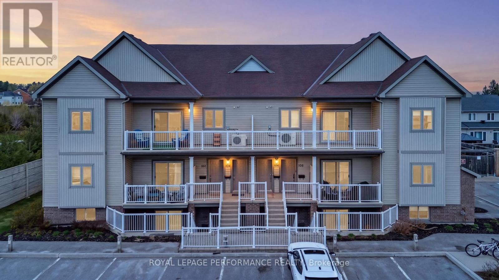 104 Sternes Private